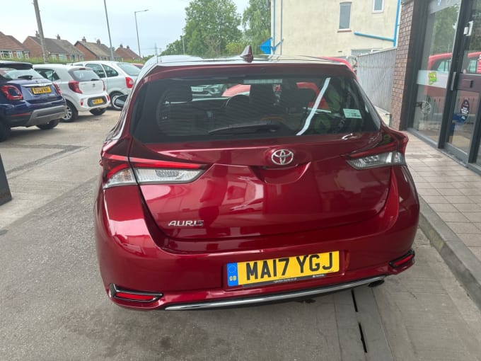 2025 Toyota Auris