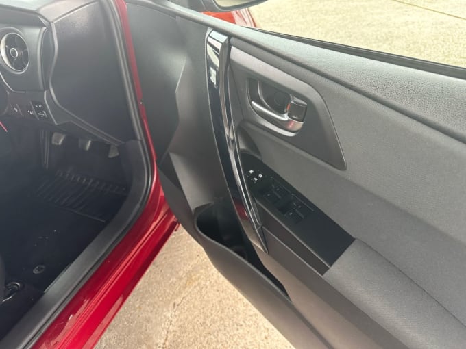 2025 Toyota Auris