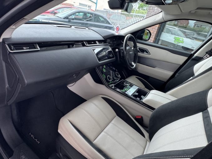 2025 Land Rover Range Rover Velar