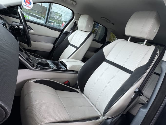 2025 Land Rover Range Rover Velar