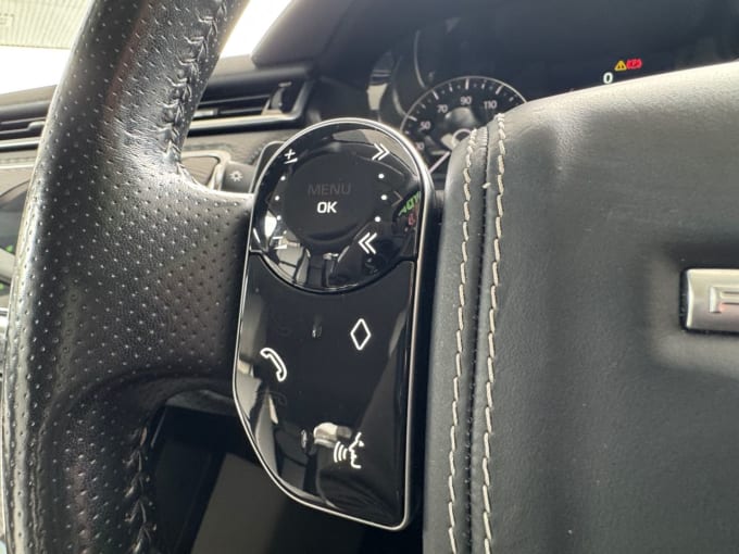 2025 Land Rover Range Rover Velar