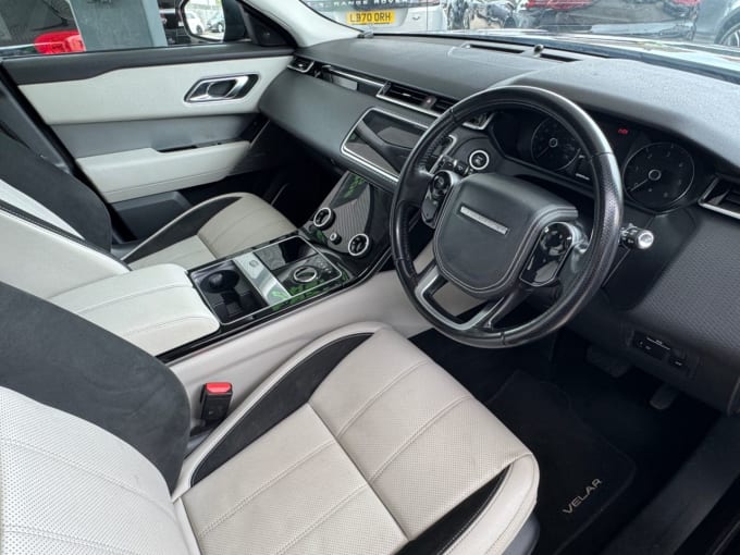 2025 Land Rover Range Rover Velar