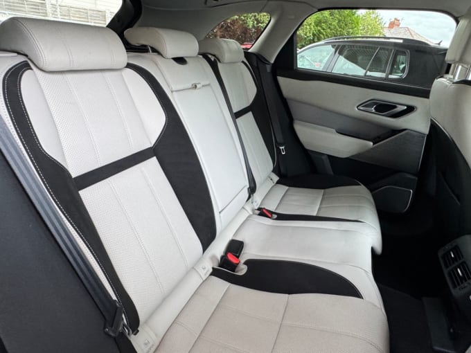 2025 Land Rover Range Rover Velar