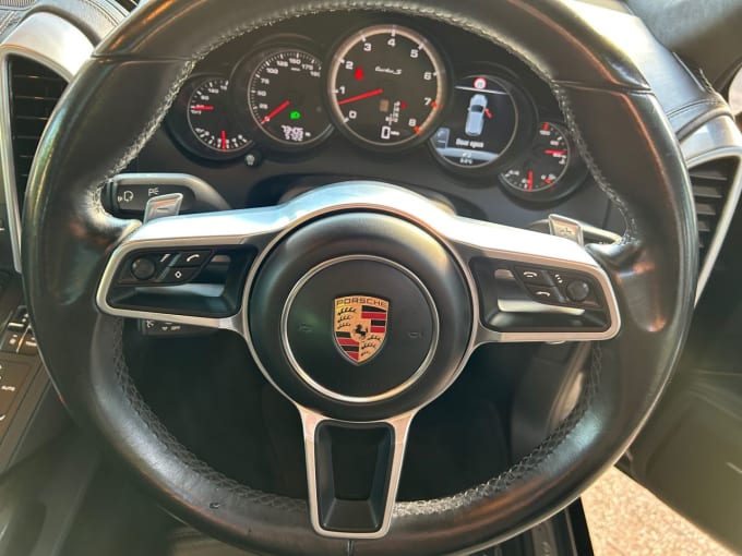 2025 Porsche Cayenne