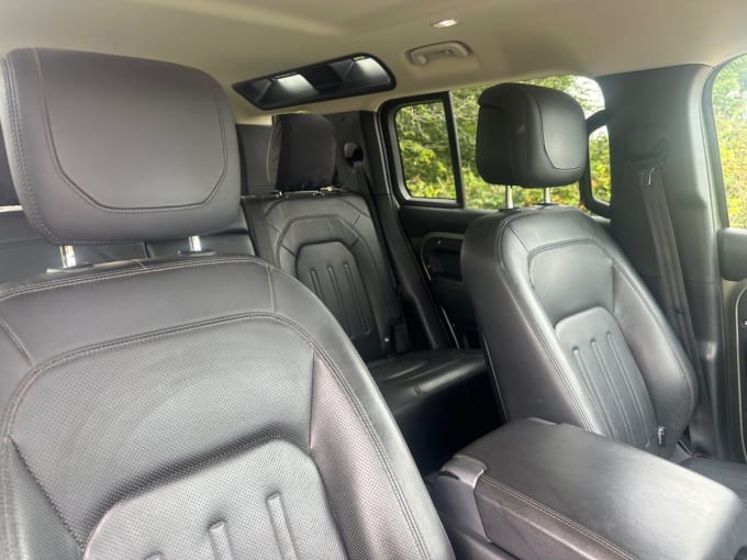 2025 Land Rover Defender