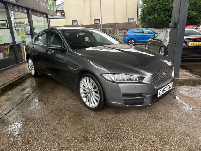 2025 Jaguar Xe