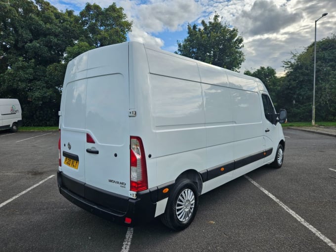 2025 Vauxhall Movano