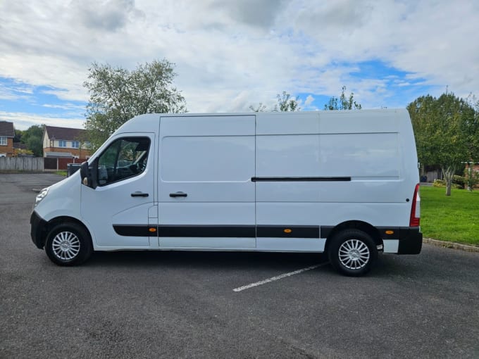 2025 Vauxhall Movano