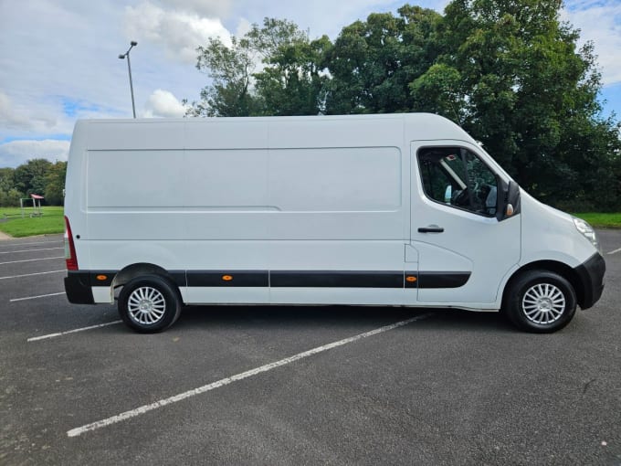 2025 Vauxhall Movano