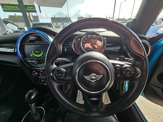 2025 Mini Hatch