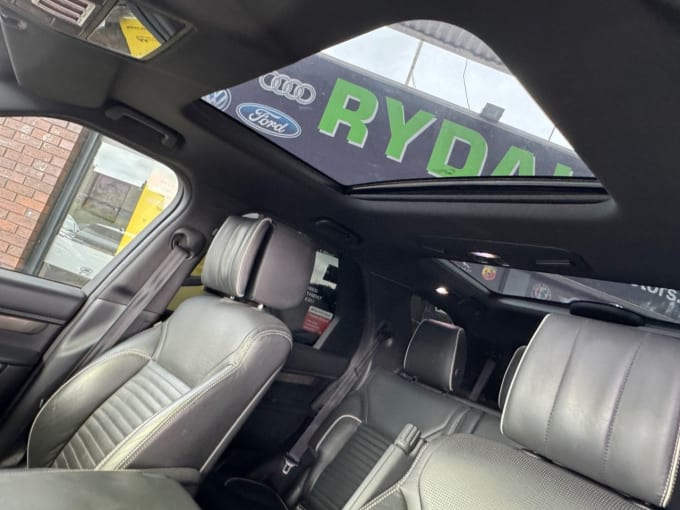 2025 Land Rover Discovery
