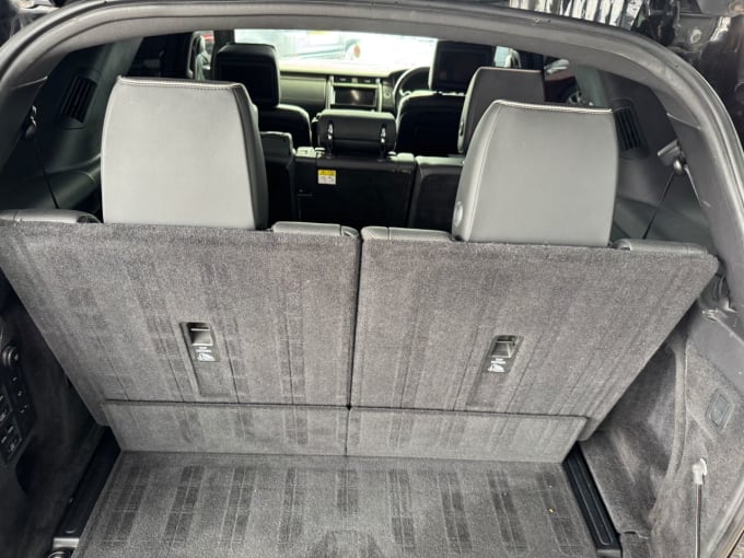 2025 Land Rover Discovery