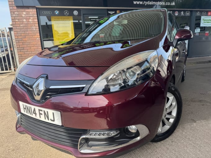 2025 Renault Scenic