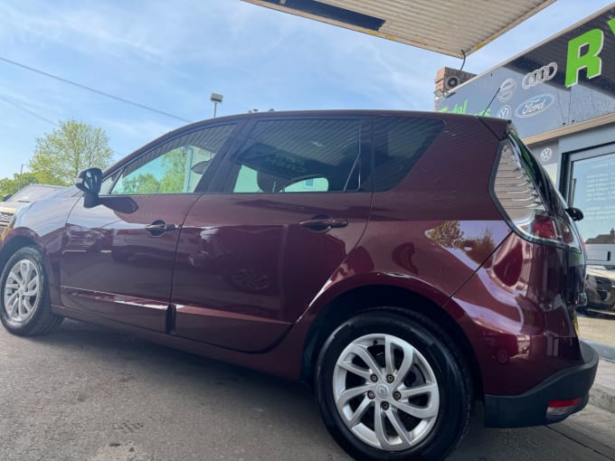 2025 Renault Scenic