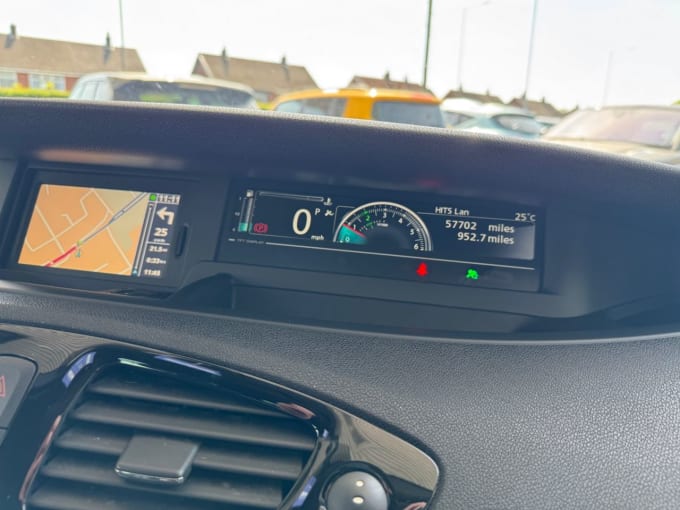 2025 Renault Scenic