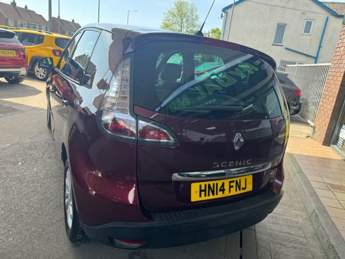 2025 Renault Scenic