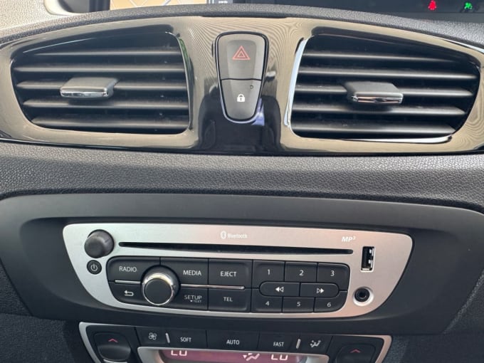 2025 Renault Scenic