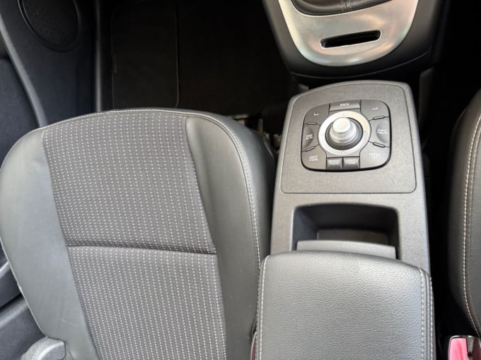 2025 Renault Scenic