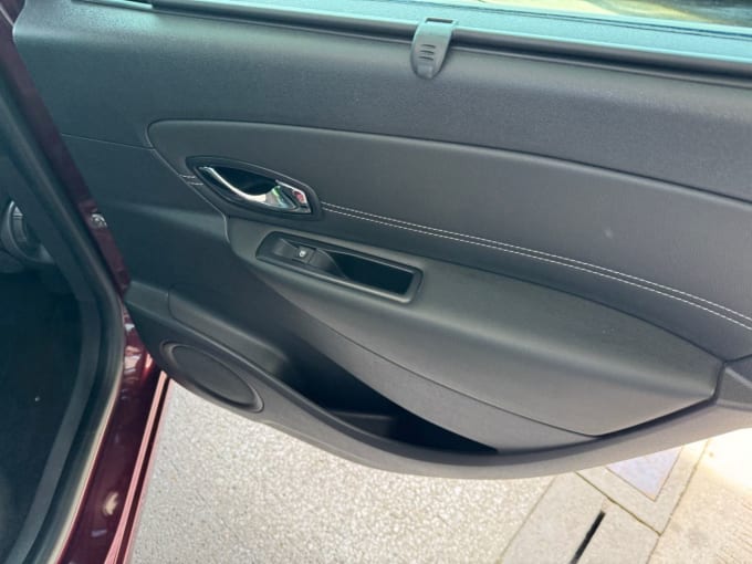 2025 Renault Scenic