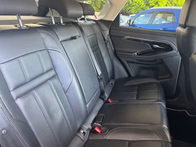 2025 Land Rover Range Rover Evoque