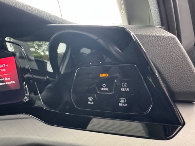 2025 Volkswagen Golf