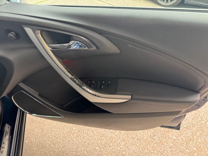 2025 Vauxhall Astra