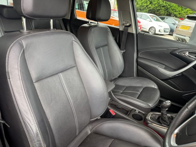 2025 Vauxhall Astra