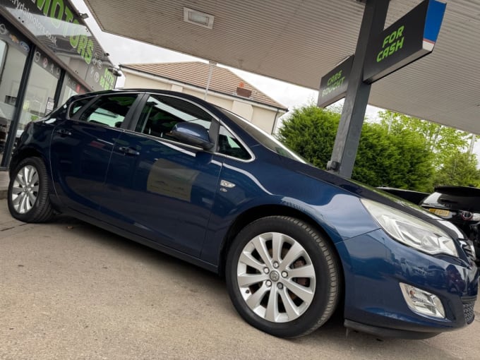 2025 Vauxhall Astra