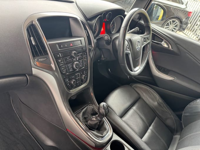 2025 Vauxhall Astra