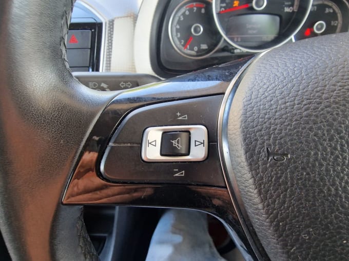 2025 Volkswagen Up!