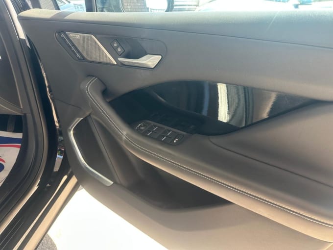 2025 Jaguar I-pace