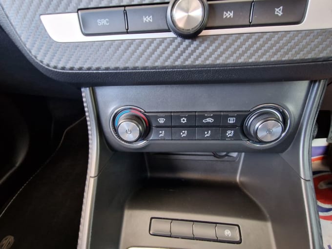 2025 Mg Mg Zs