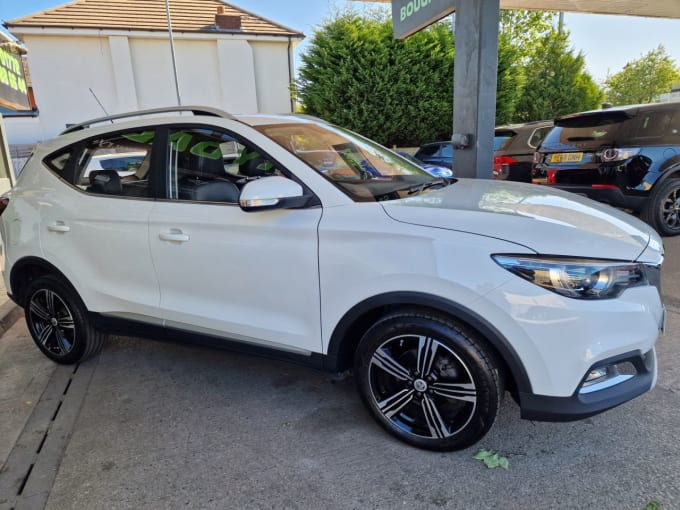 2025 Mg Mg Zs