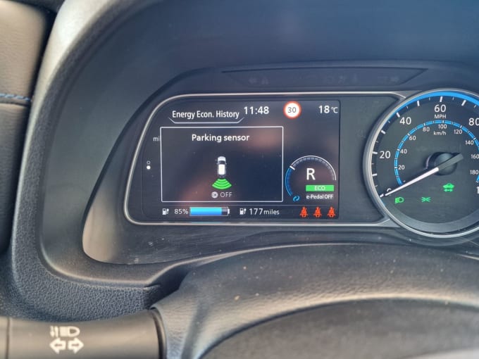 2025 Nissan Leaf