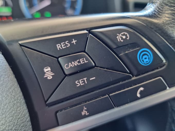 2025 Nissan Leaf