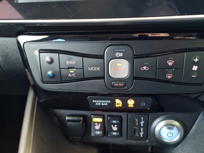 2025 Nissan Leaf