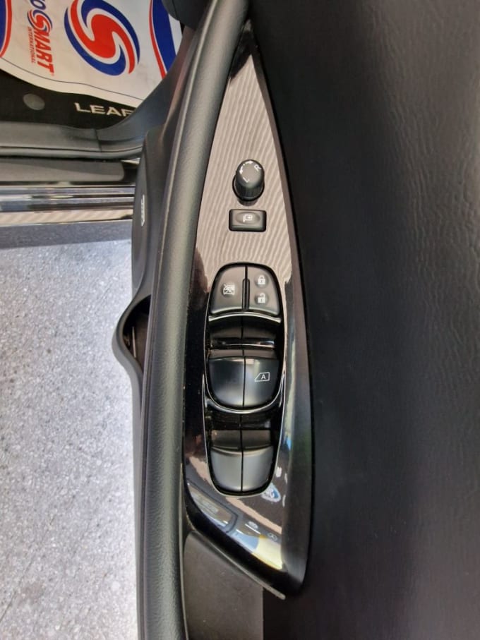 2025 Nissan Leaf