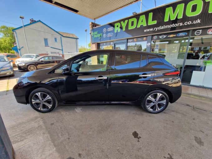 2025 Nissan Leaf