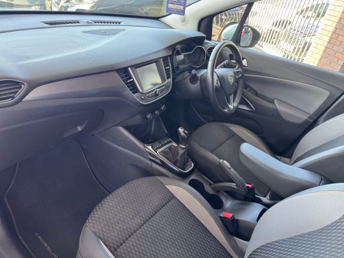 2025 Vauxhall Crossland X
