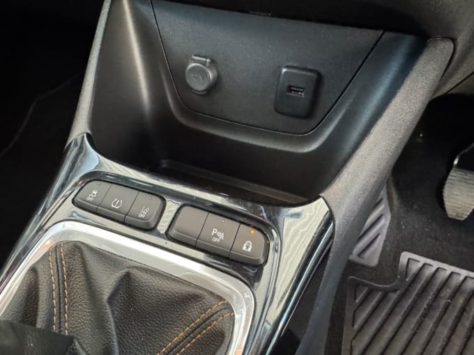 2025 Vauxhall Crossland X
