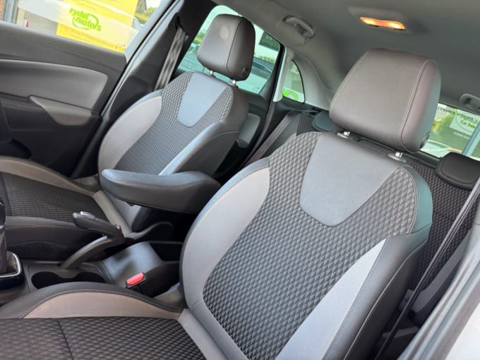 2025 Vauxhall Crossland X