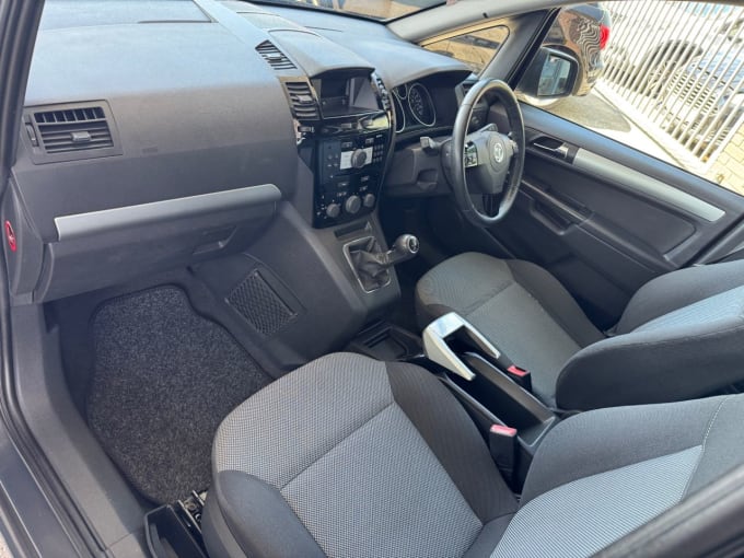 2025 Vauxhall Zafira