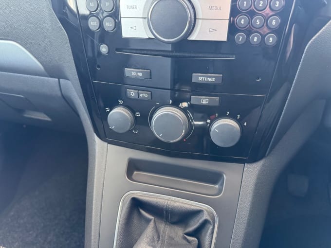 2025 Vauxhall Zafira