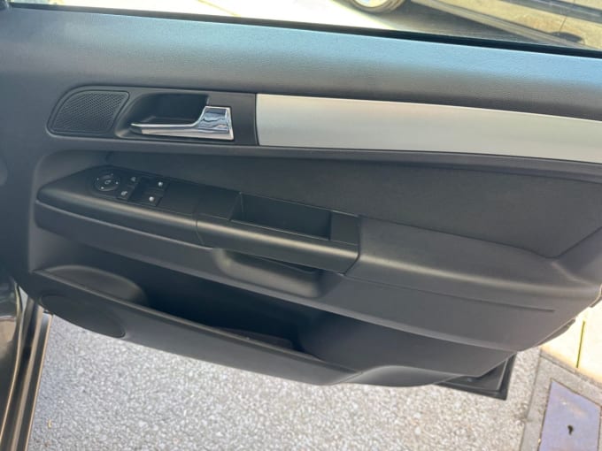 2025 Vauxhall Zafira