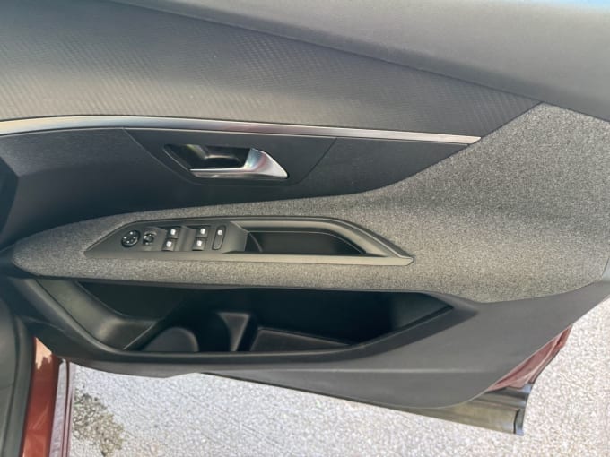 2025 Peugeot 3008