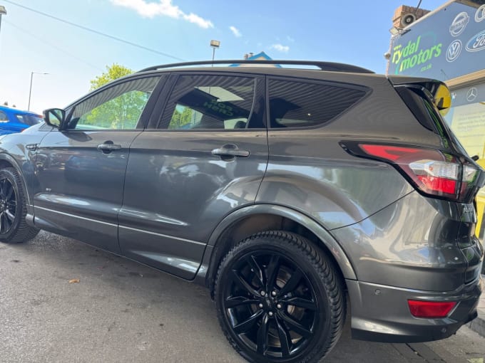 2025 Ford Kuga
