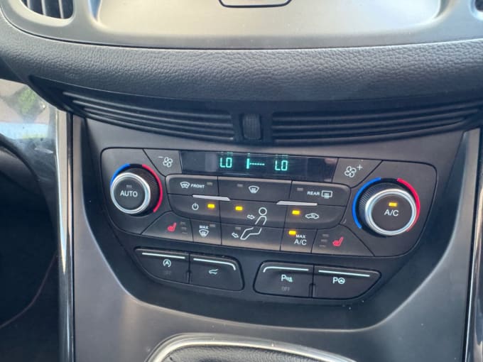 2025 Ford Kuga