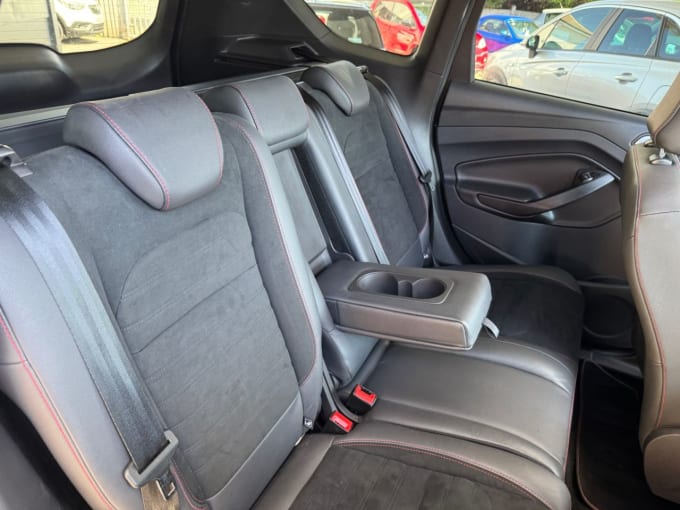 2025 Ford Kuga