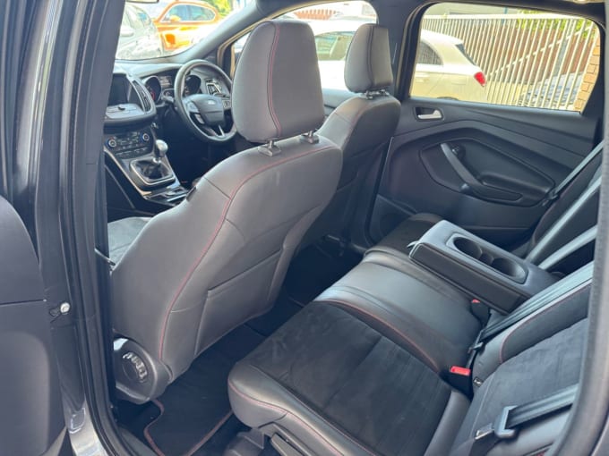 2025 Ford Kuga