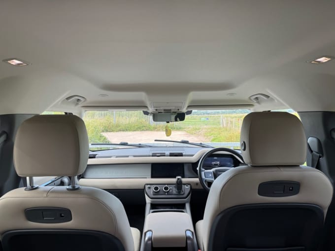 2025 Land Rover Defender